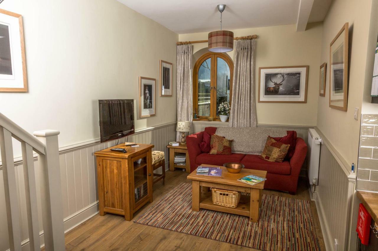 Вилла The Dovecote, Stoke Farthing Courtyard Broad Chalke Экстерьер фото